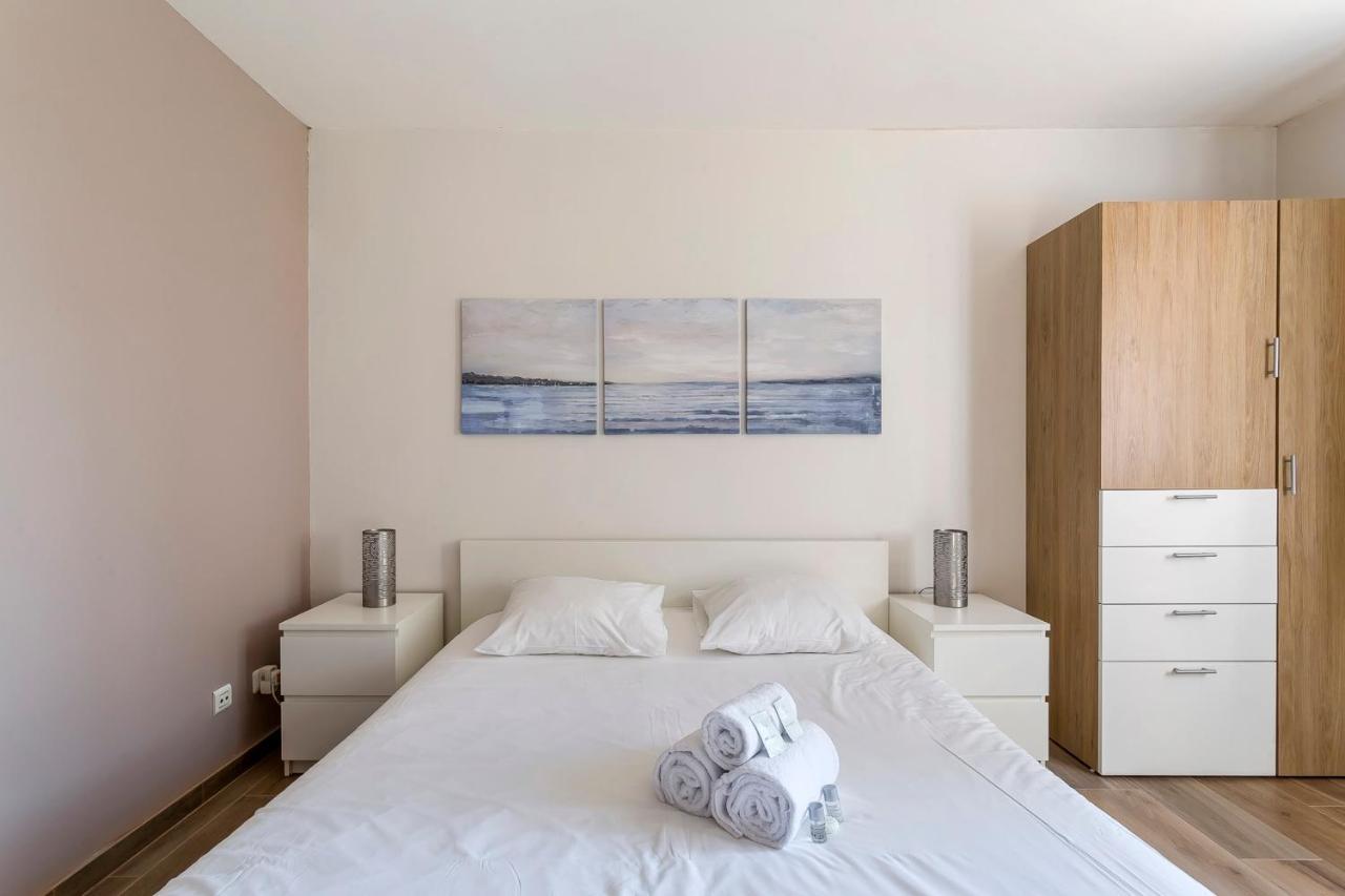 Suite Granges En Rez-De-Jardin Pour 4 Voyageurs Lyon Ngoại thất bức ảnh