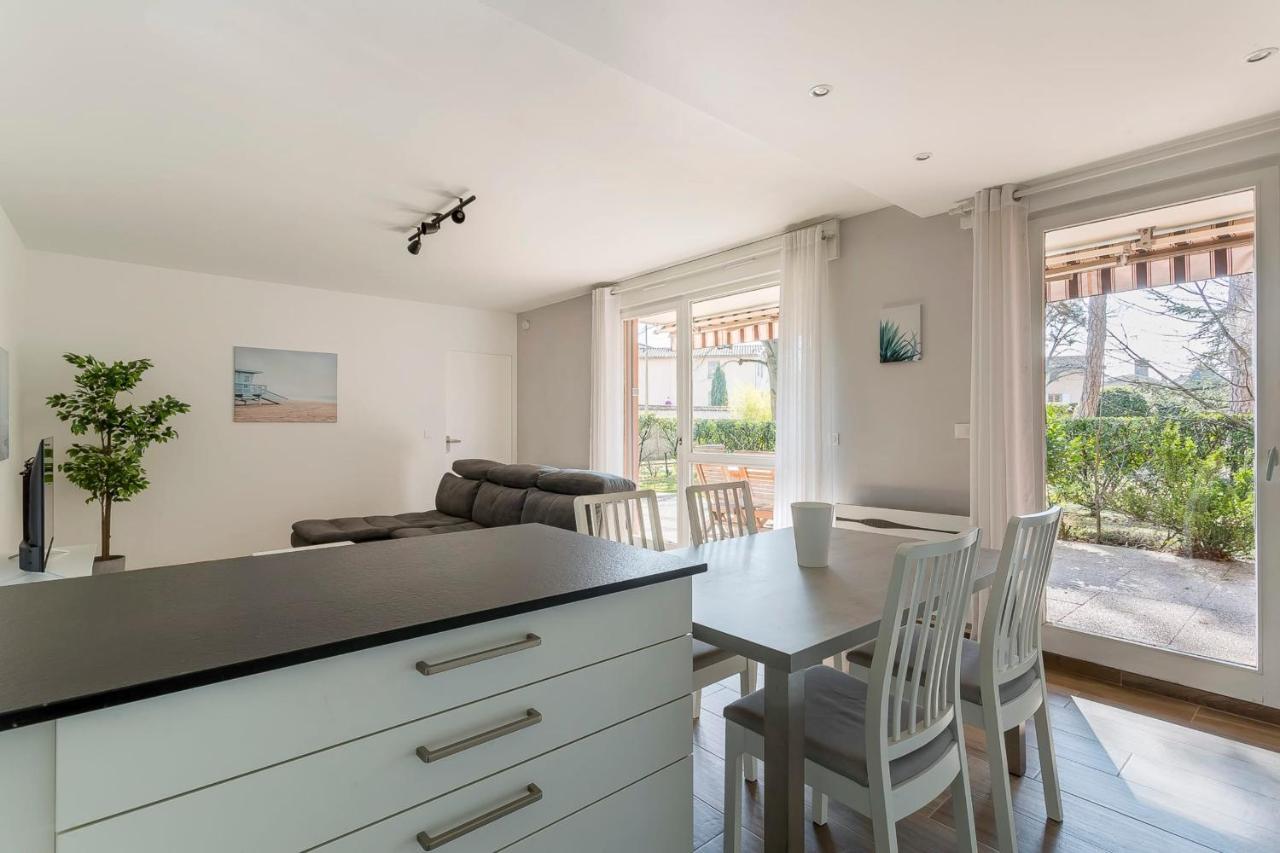 Suite Granges En Rez-De-Jardin Pour 4 Voyageurs Lyon Ngoại thất bức ảnh