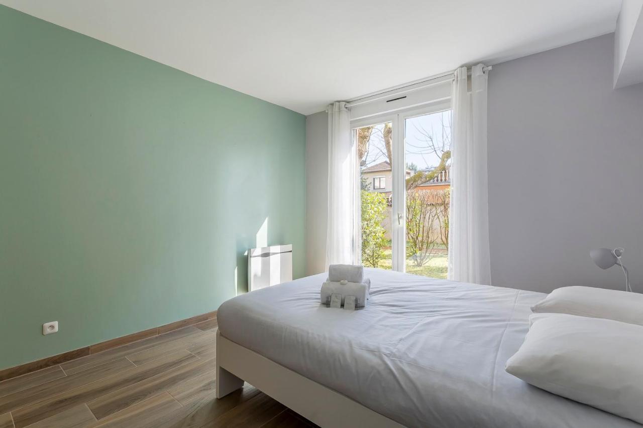 Suite Granges En Rez-De-Jardin Pour 4 Voyageurs Lyon Ngoại thất bức ảnh