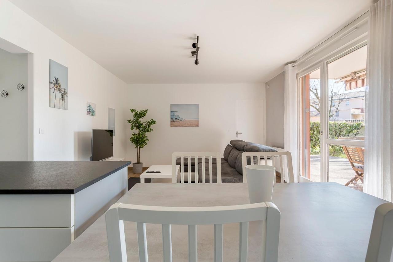 Suite Granges En Rez-De-Jardin Pour 4 Voyageurs Lyon Ngoại thất bức ảnh